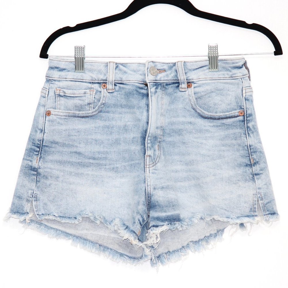 American Eagle Light Wash Denim Mom Short